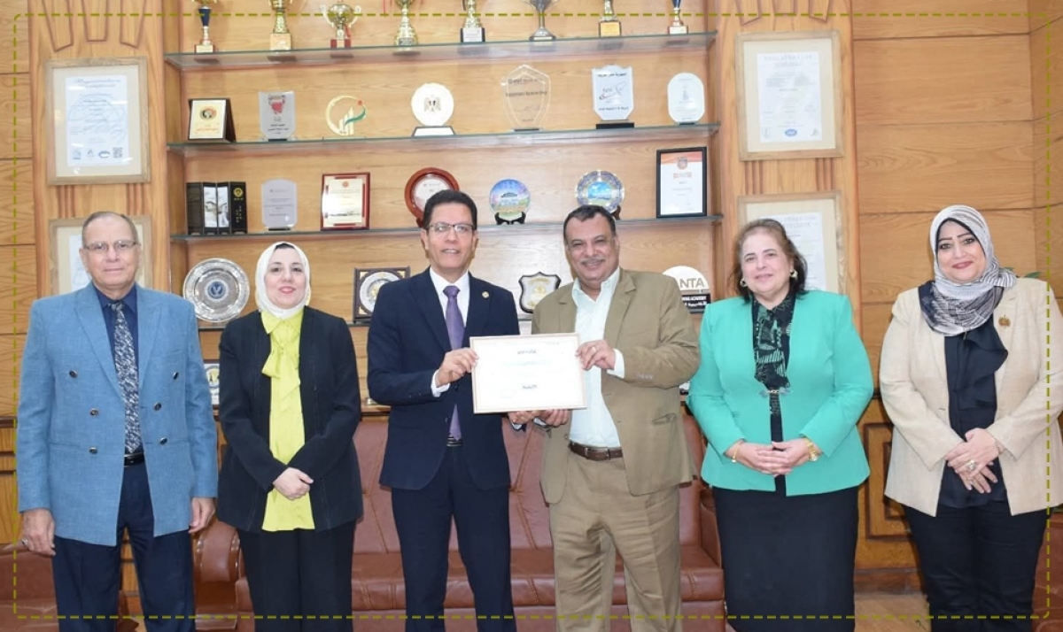 رئيس جامعة بنها يكرم الكليات الفائزة في مسابقة التميز الداخلي والمرشحة لتمثيل الجامعة بجائزة مصر للتميز الحكومي في دورة ٢٠٢٦