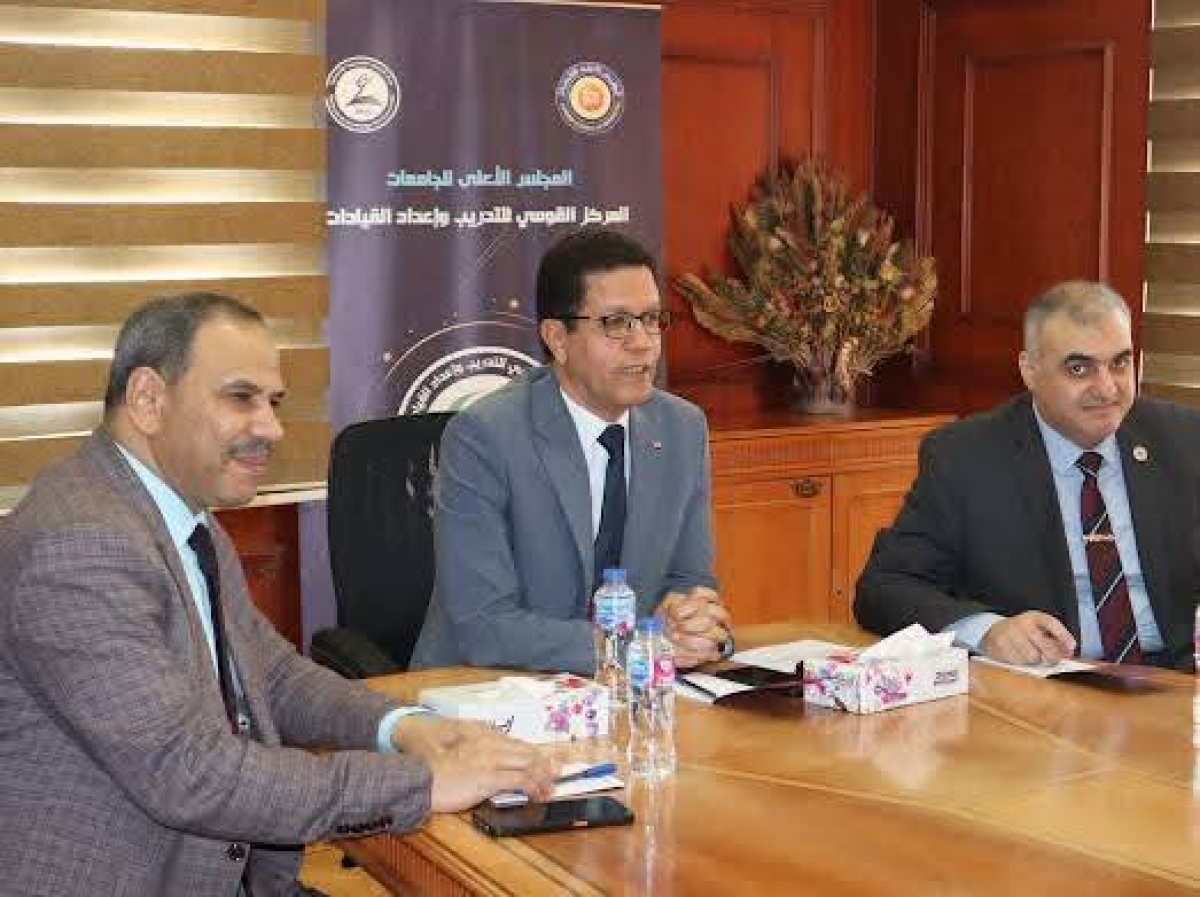 رئيس جامعة بنها يترأس لجنة اعتماد المدربين بالمركز القومي للتدريب وإعداد القيادات بالمجلس الأعلى للجامعات