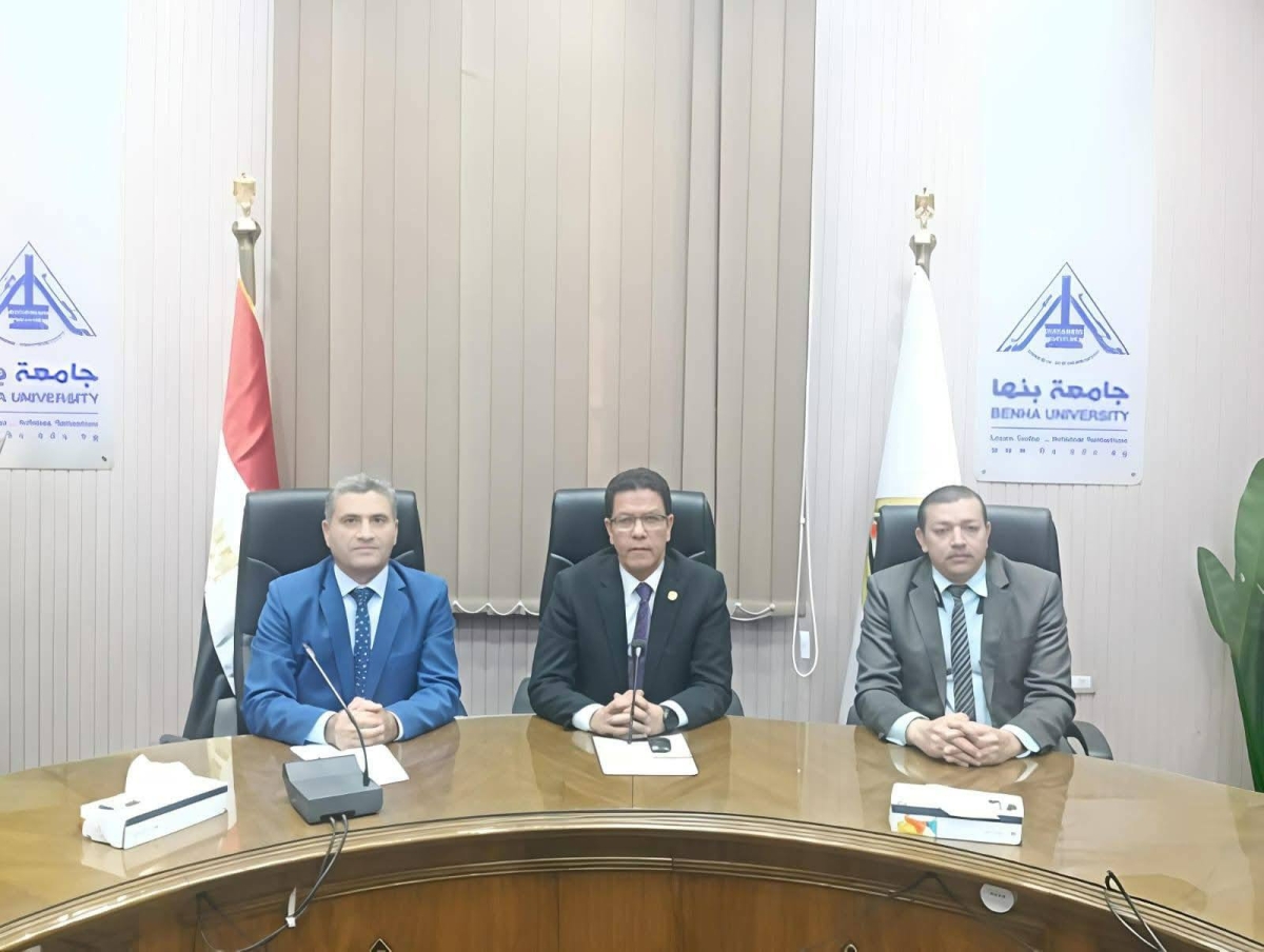 لتقديم حلول مبتكرة: رئيس جامعة بنها يتابع التطبيقات التكنولوجية التي تنتجها شركة بداية لتسويق خدمات الجامعة